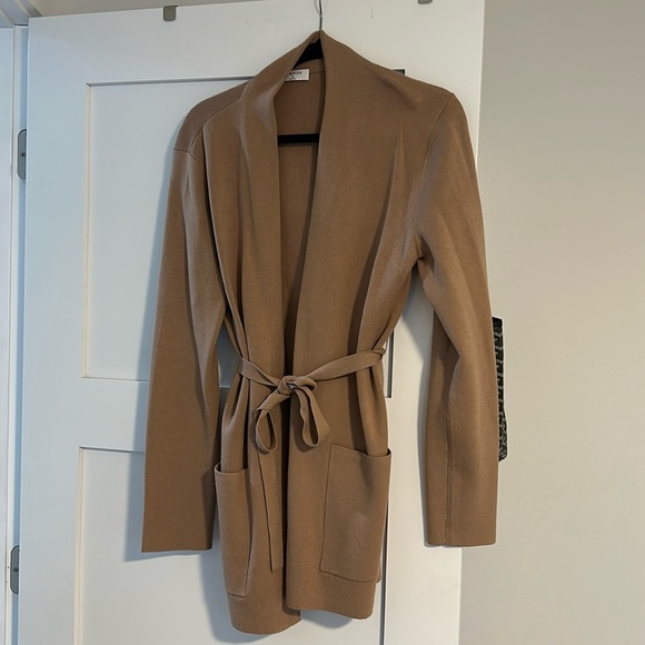 Aritzia Sweaters - Ty cardigan